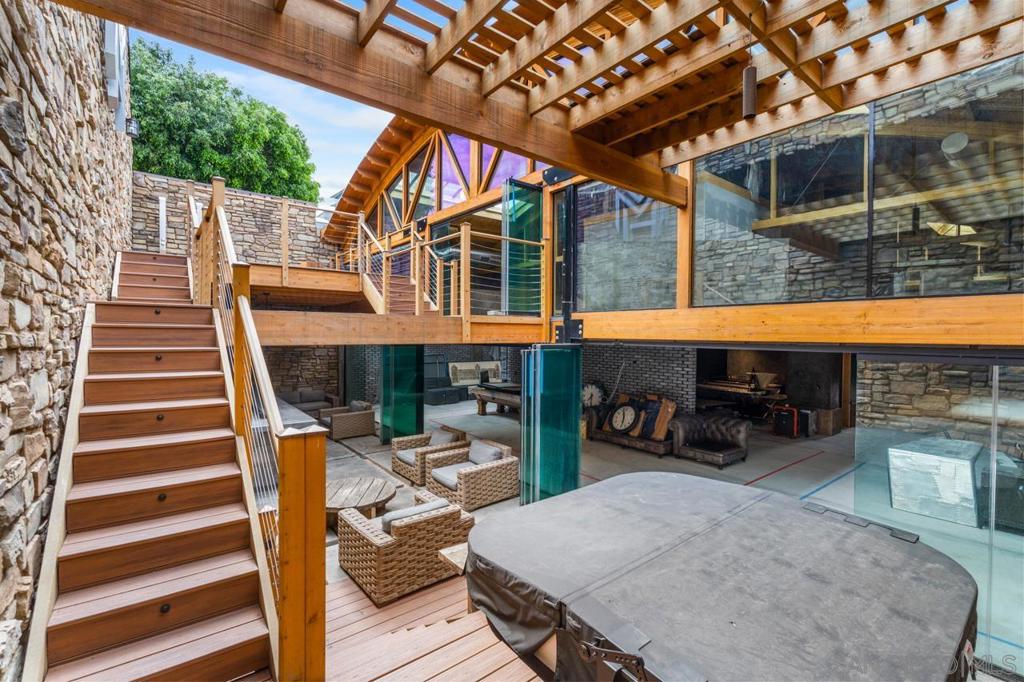 843 10Th Ave A & B