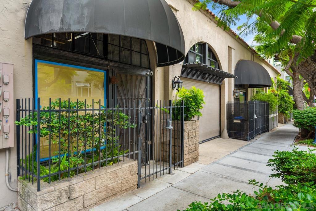 843 10Th Ave A & B