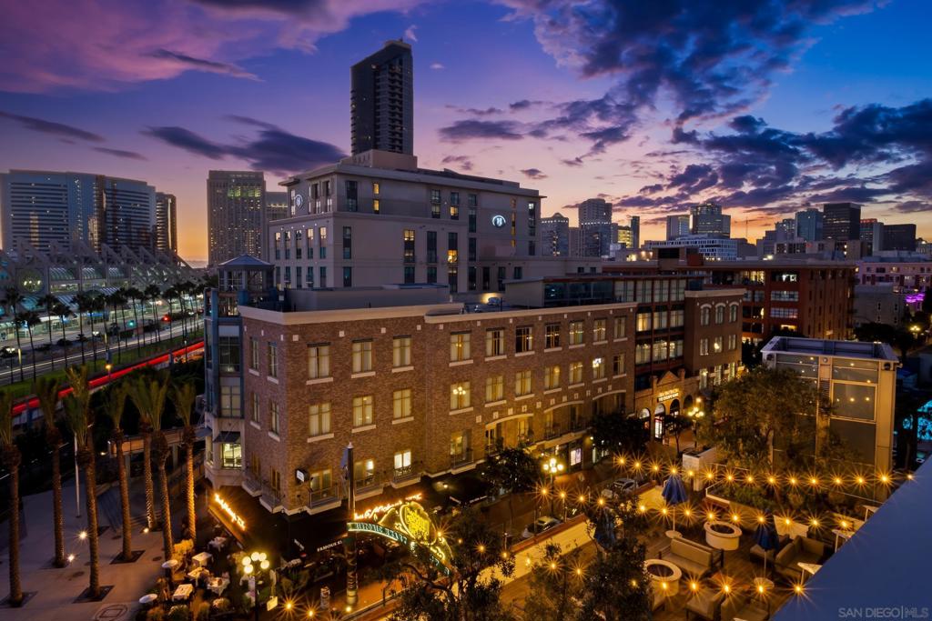 800 The Mark Lane 704