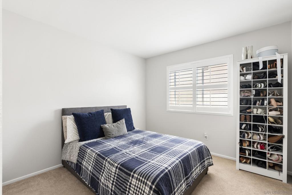 1438 Carneros Valley St