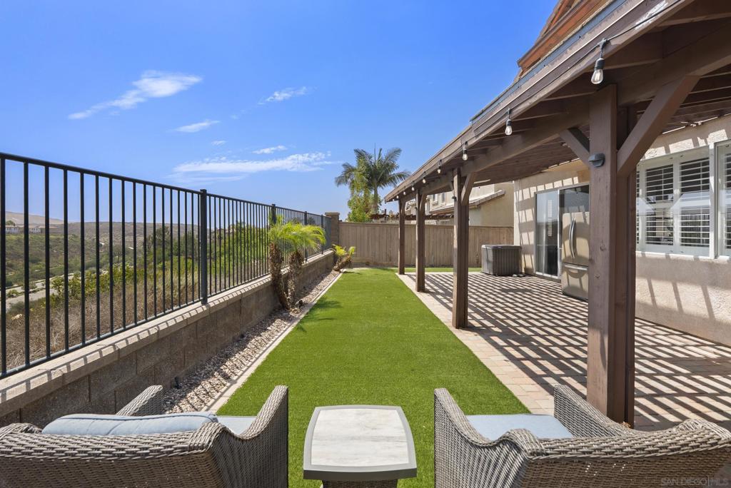 1438 Carneros Valley St