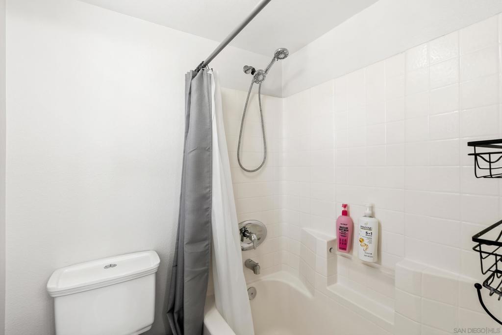 1438 Carneros Valley St