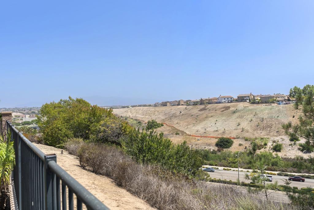 1438 Carneros Valley St