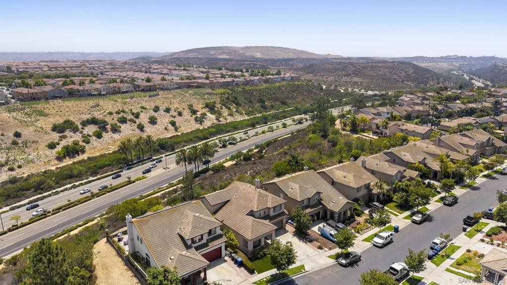 1438 Carneros Valley St