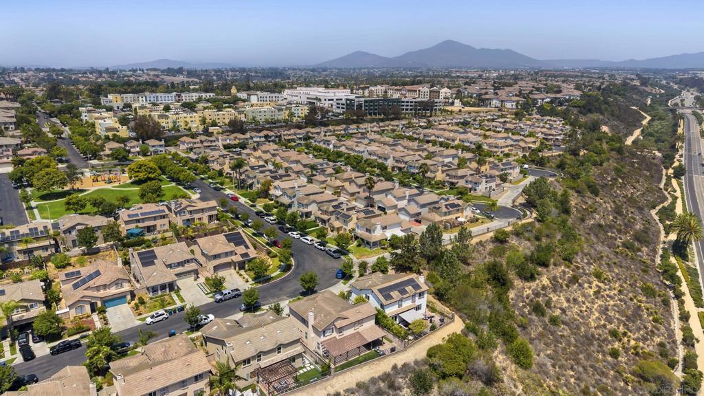 1438 Carneros Valley St