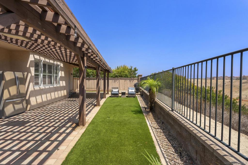 1438 Carneros Valley St