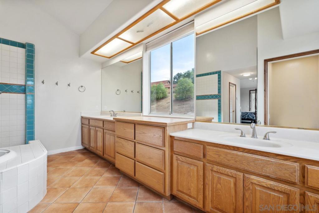 15091 Chemise Creek Rd