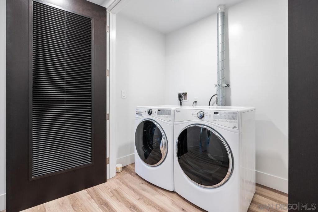 1440 Columbia St 2302