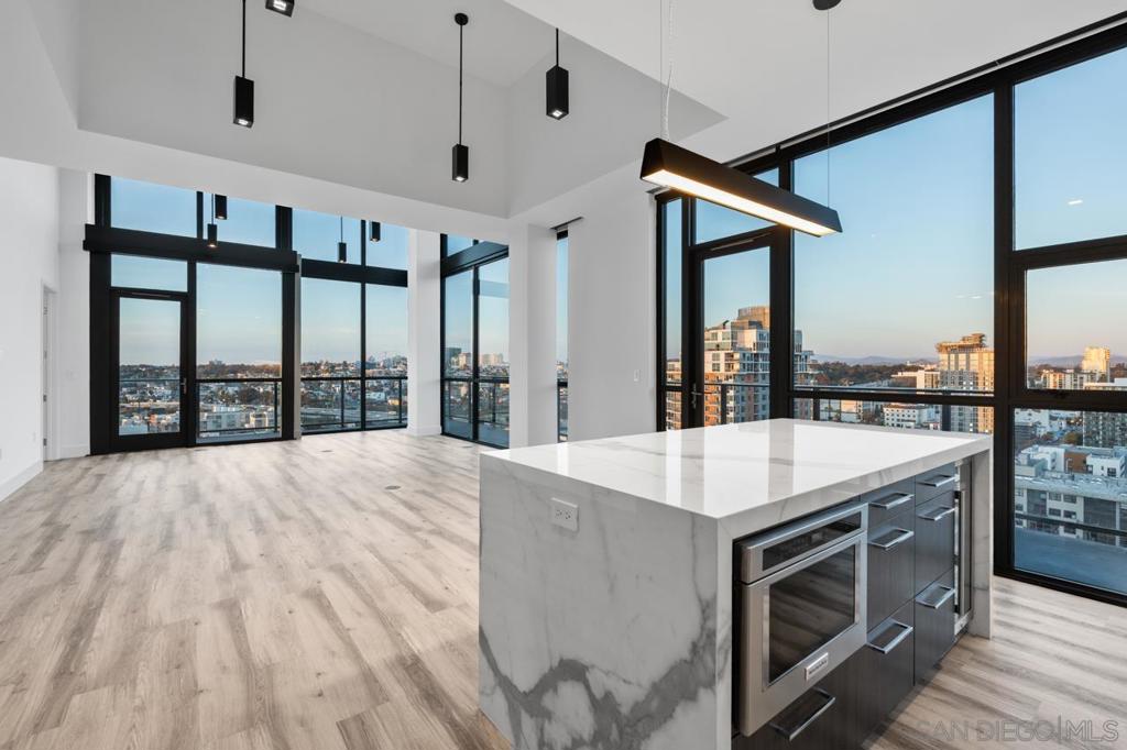 1440 Columbia St 2302