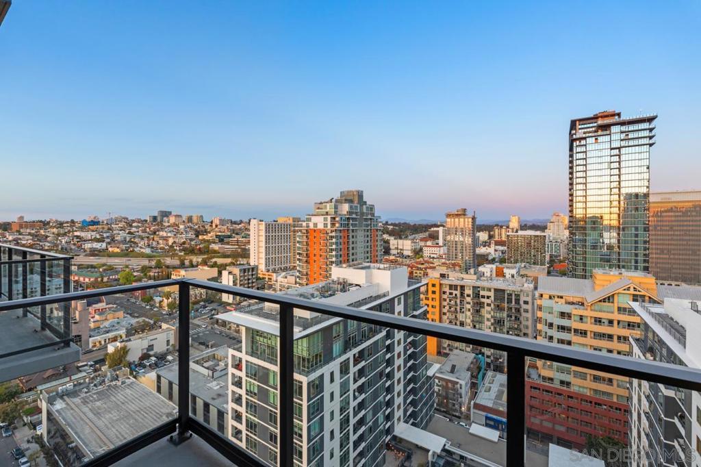 1440 Columbia St 2302