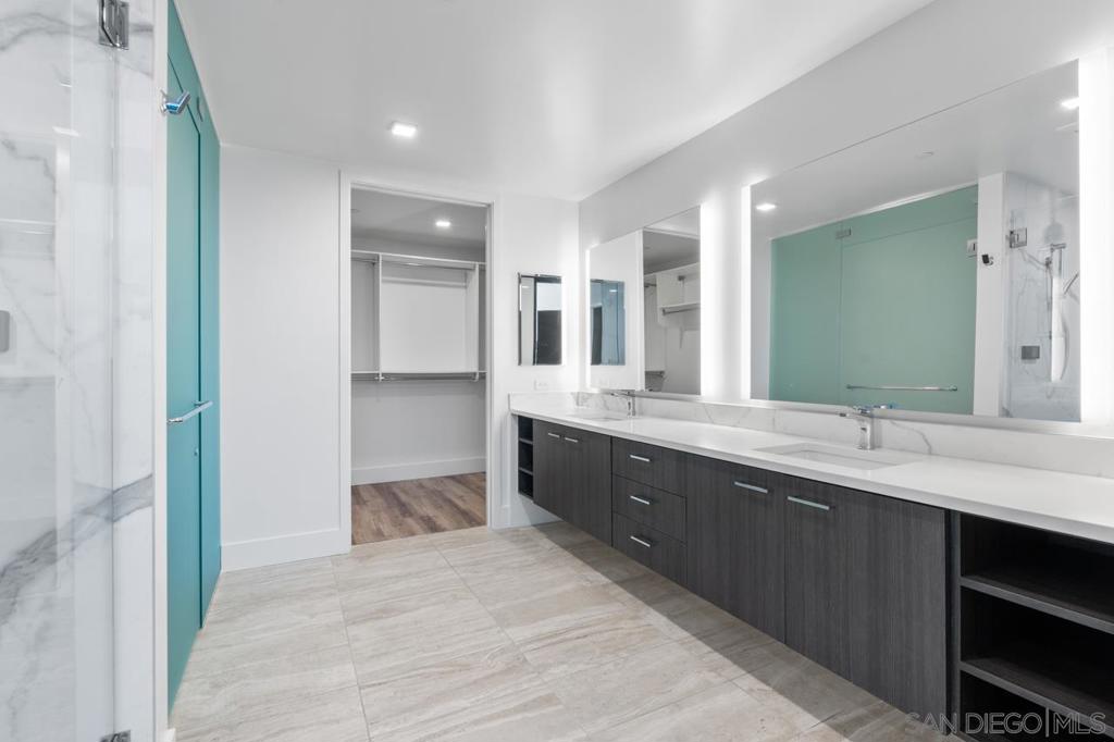 1440 Columbia St 2302