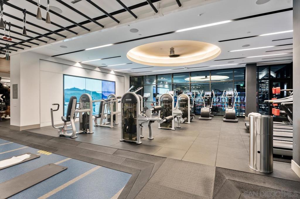 1440 Columbia St 2302