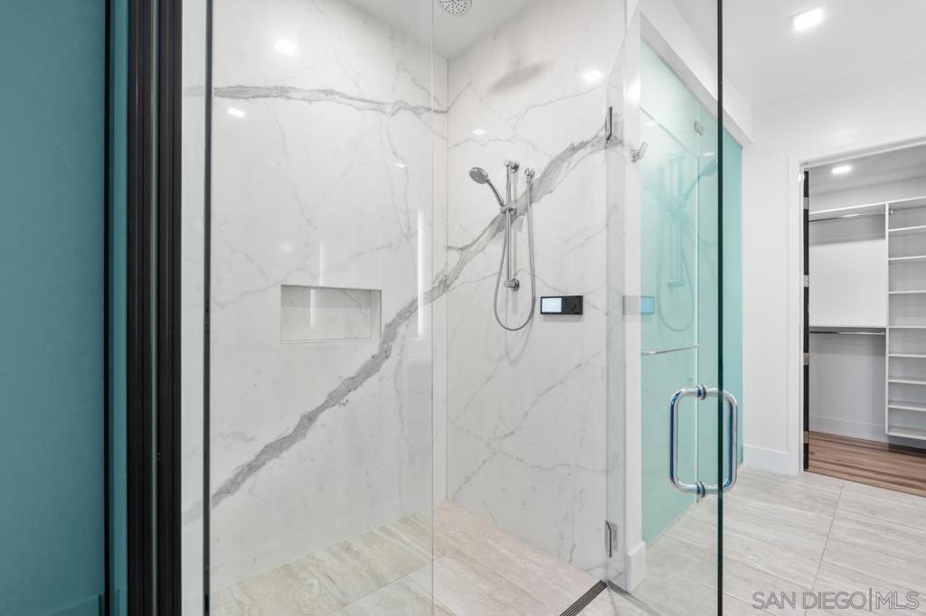 1440 Columbia St 2302