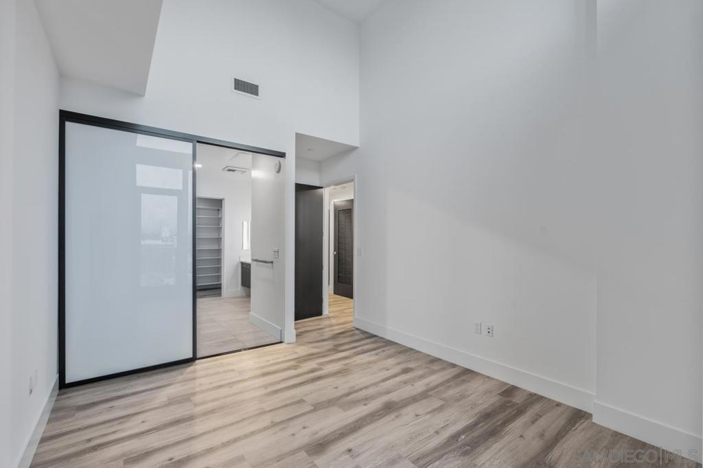 1440 Columbia St 2302