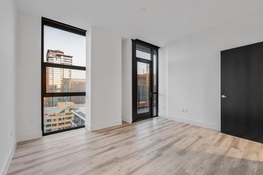 1440 Columbia St 2302