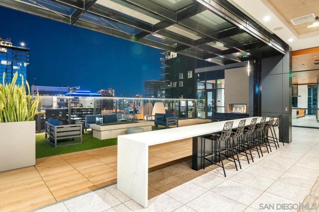 1440 Columbia St 2302