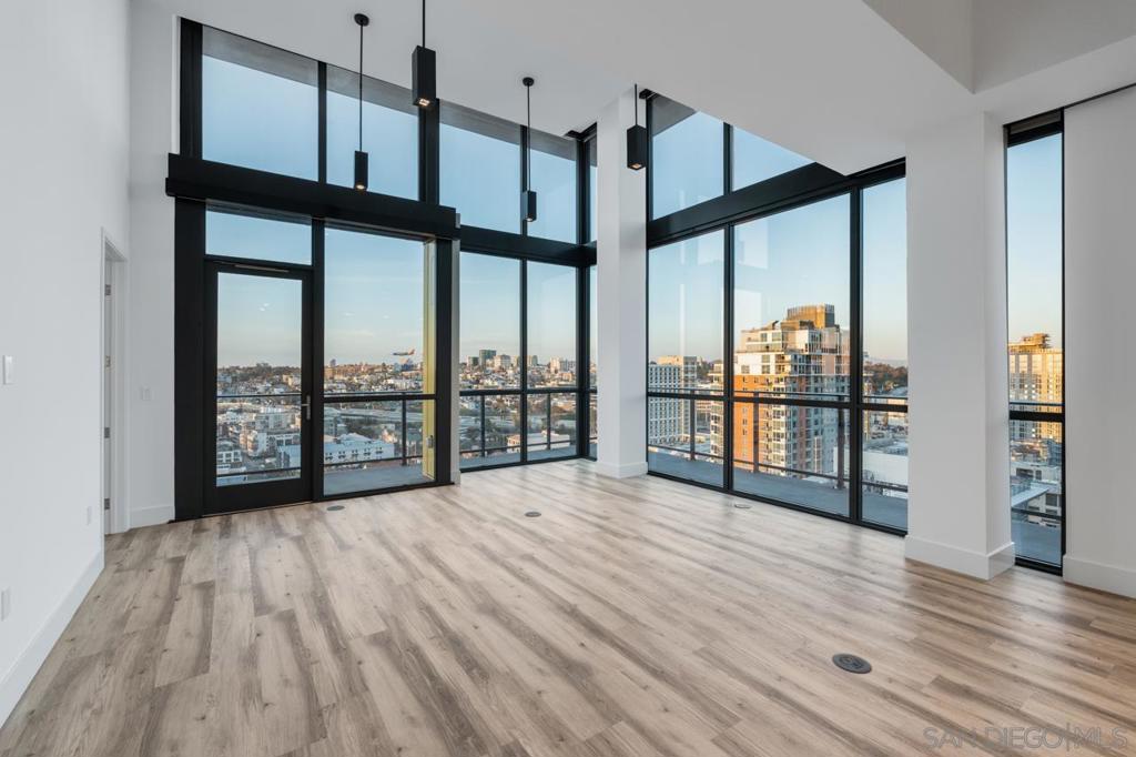 1440 Columbia St 2302