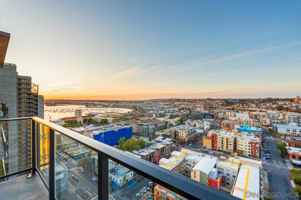 1440 Columbia St 2302