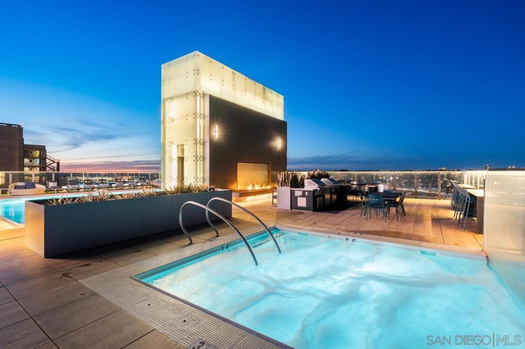 1440 Columbia St 2304