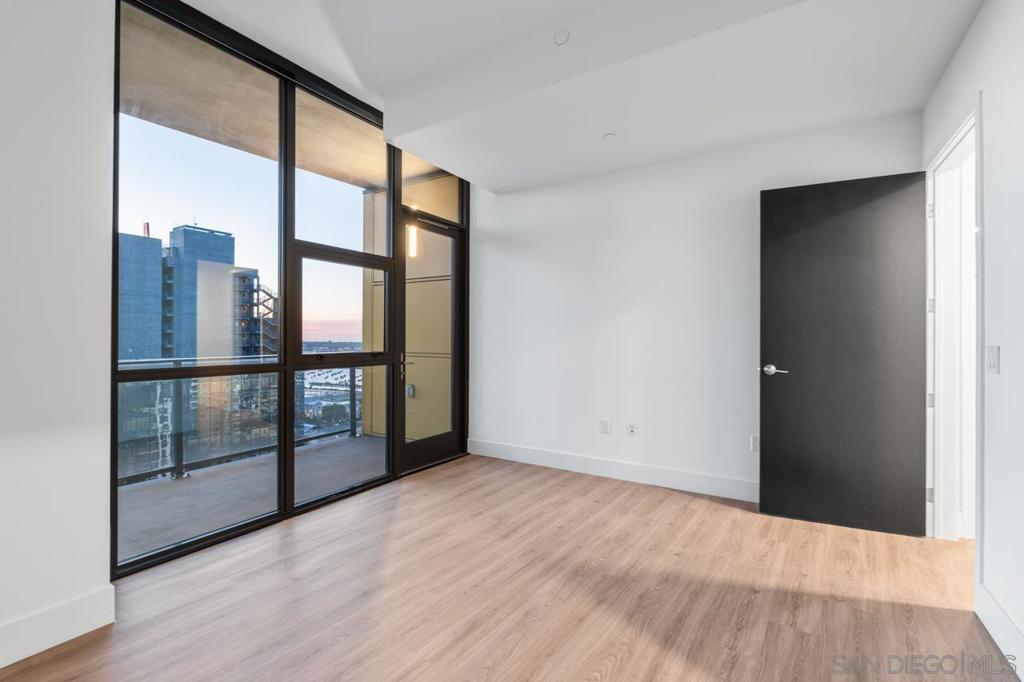 1440 Columbia St 2304