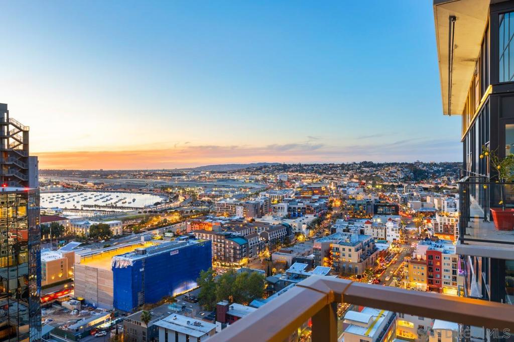 1440 Columbia St 2304