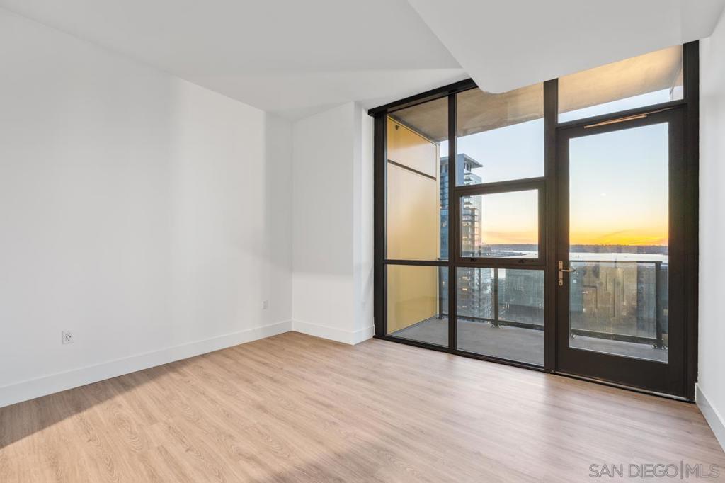 1440 Columbia St 2304