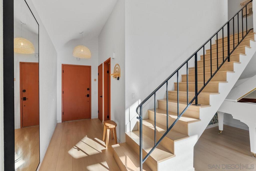 4405 Sierra Morena Ave