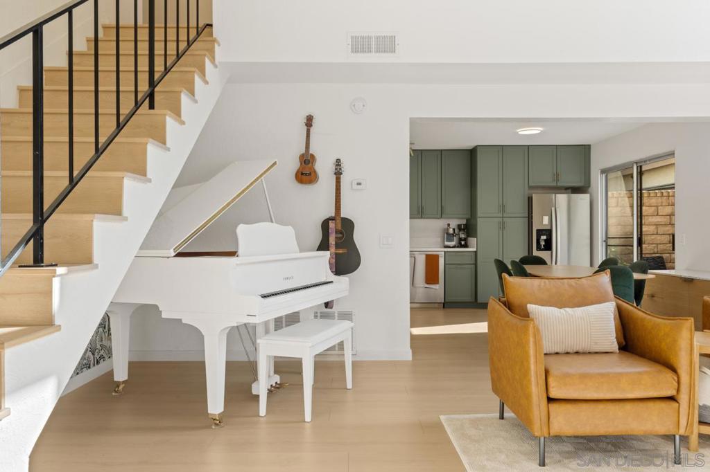 4405 Sierra Morena Ave