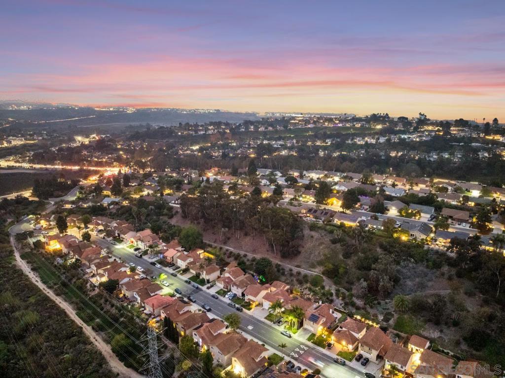 4405 Sierra Morena Ave