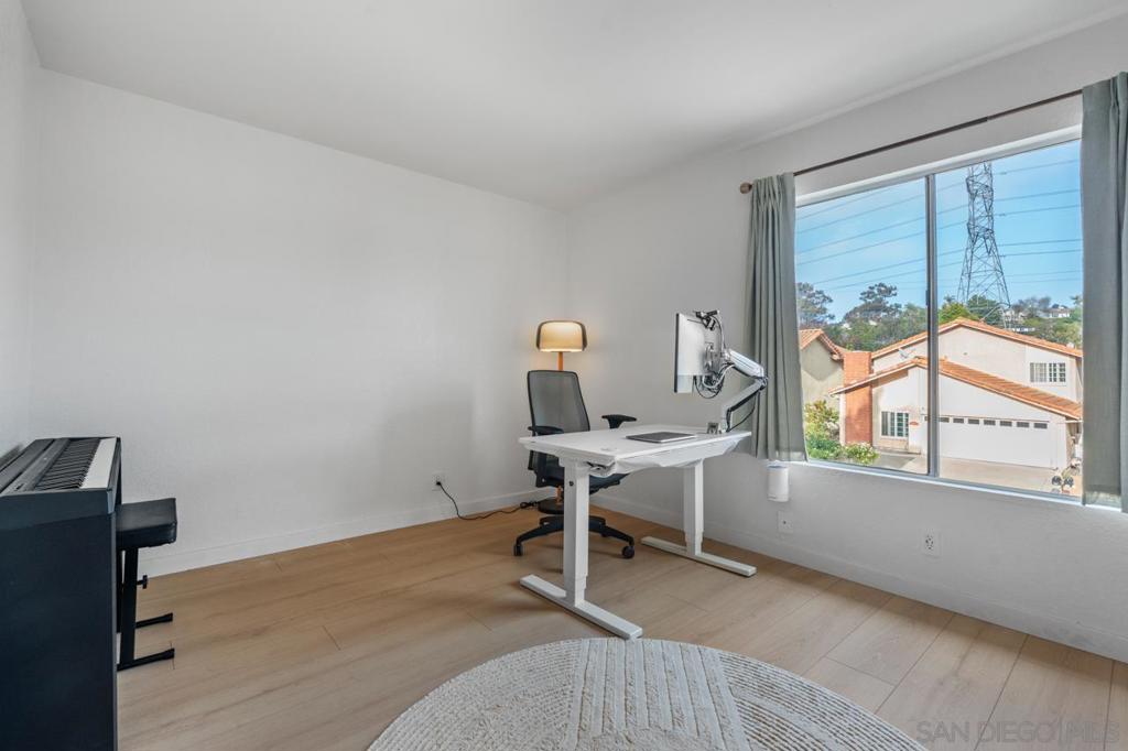 4405 Sierra Morena Ave