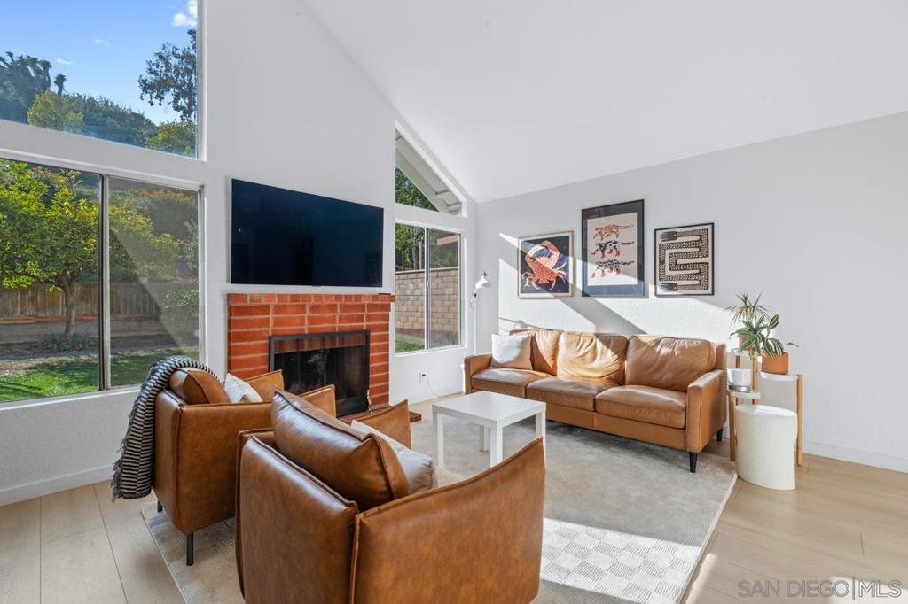 4405 Sierra Morena Ave