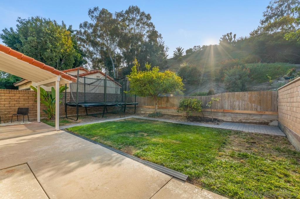 4405 Sierra Morena Ave