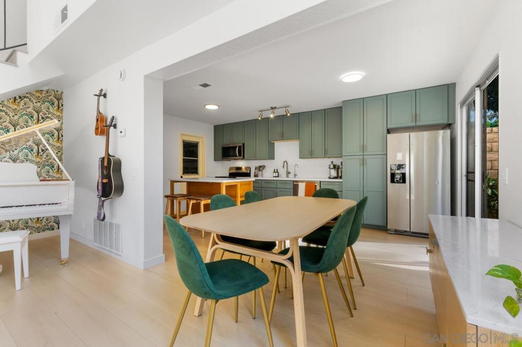 4405 Sierra Morena Ave