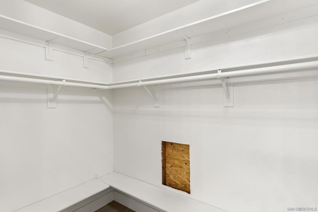 1405 Carneros Valley St