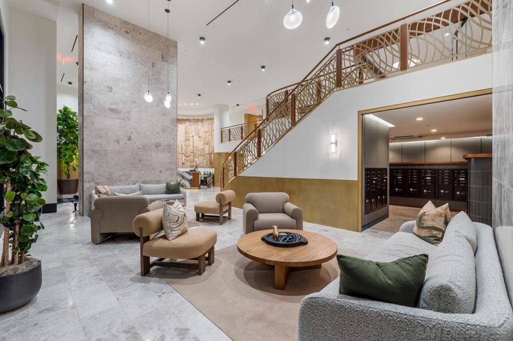 1331 Columbia St 3607