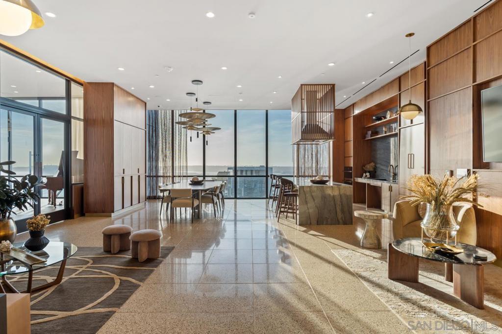 1331 Columbia St 3607