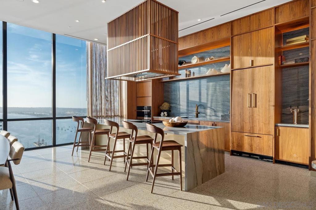 1331 Columbia St 3607