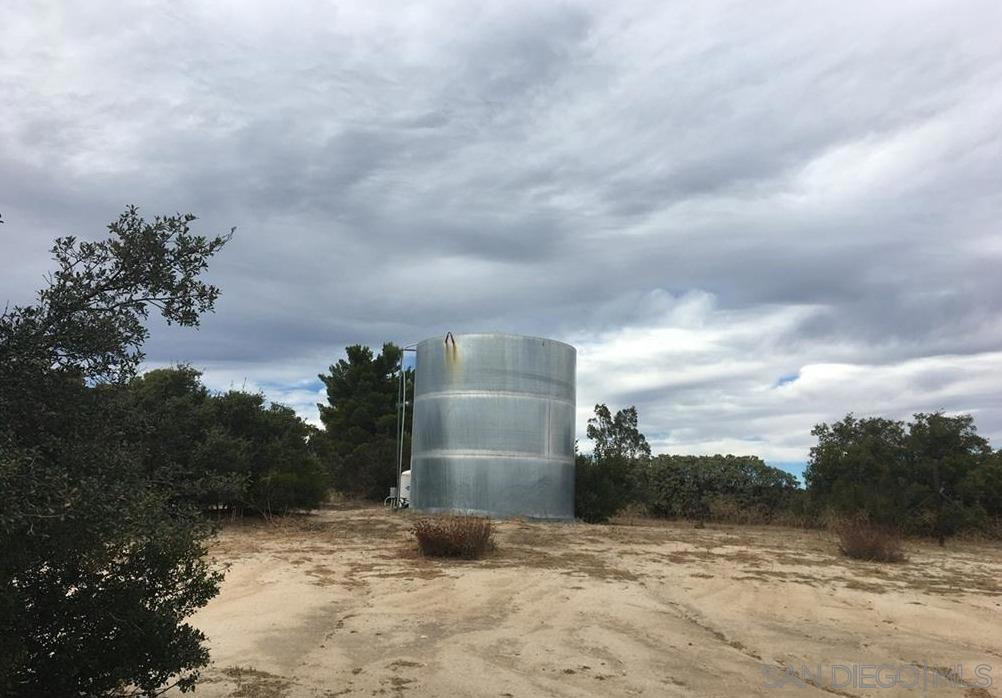 38220 Tierra Real Rd