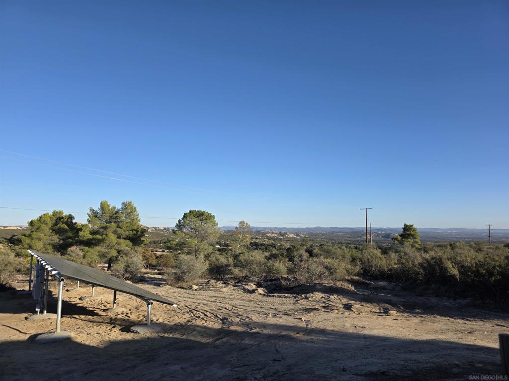 38220 Tierra Real Rd