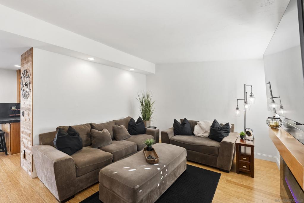 12979 Calle De Las Rosas