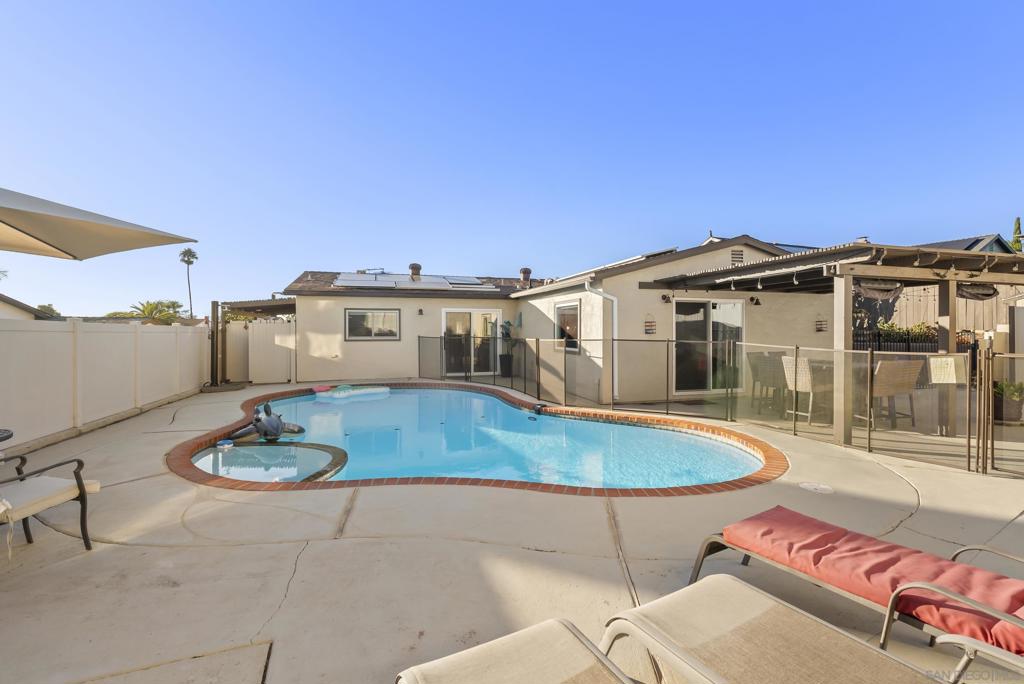 12979 Calle De Las Rosas