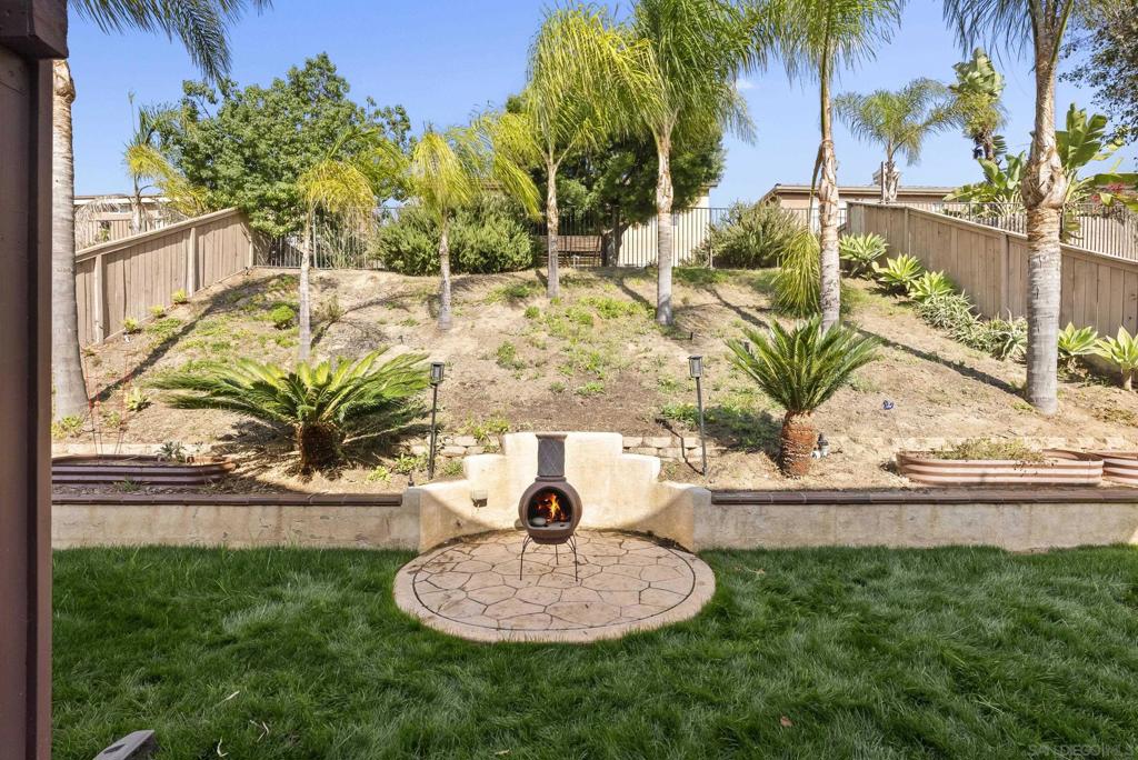 1405 Carneros Valley St