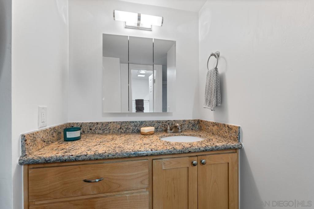 3635 7Th Ave 2D