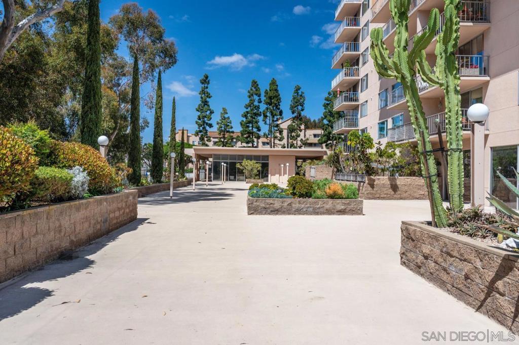 3635 7Th Ave 2D