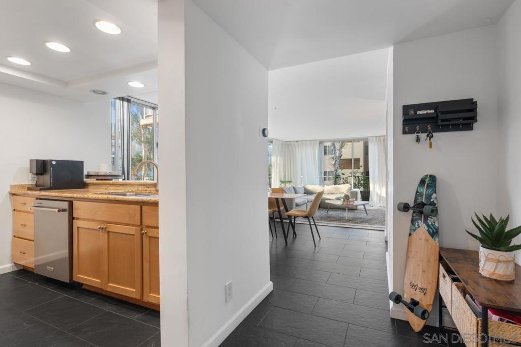 3635 7Th Ave 2D