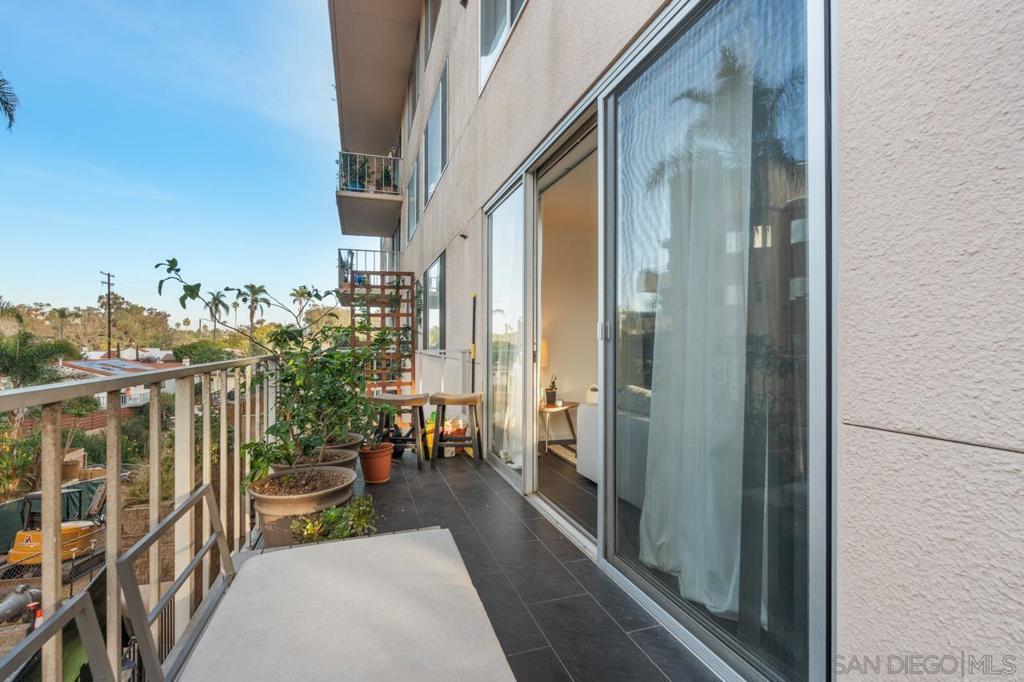 3635 7Th Ave 2D