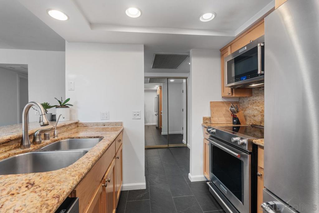 3635 7Th Ave 2D