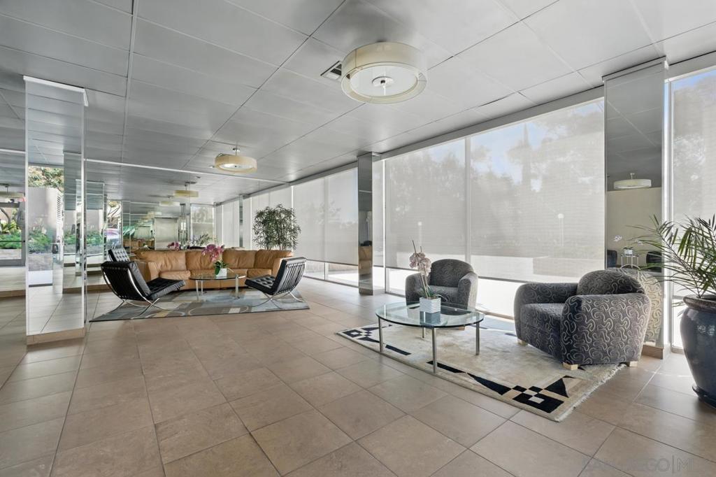 3635 7Th Ave 2D