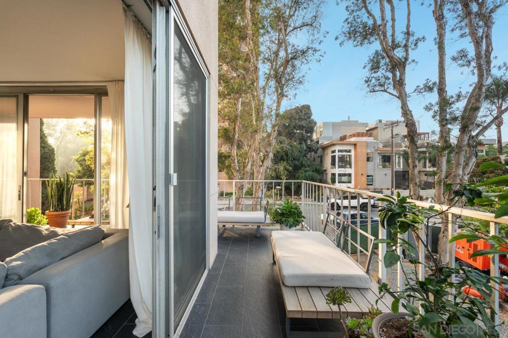 3635 7Th Ave 2D