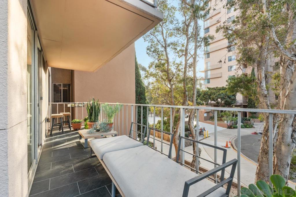 3635 7Th Ave 2D